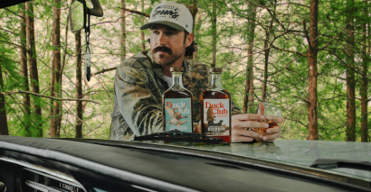 Country Music Star Riley Green Co-Founds Duck Club Bourbon