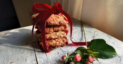 Rum Cask Finished Whiskey and Raisin Cookies
