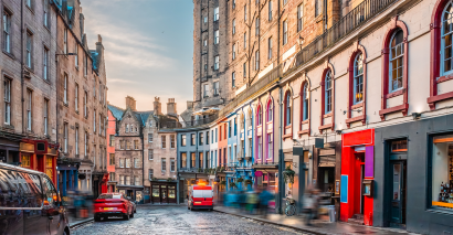 How to Drink Like a Local in Edinburgh